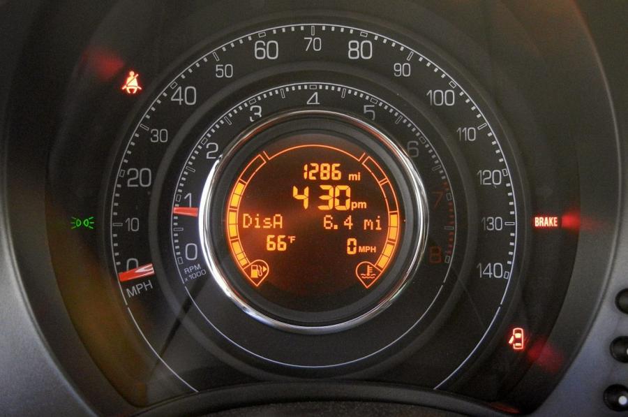  Fiat 500 2012 года  (фото 35 из 54)
